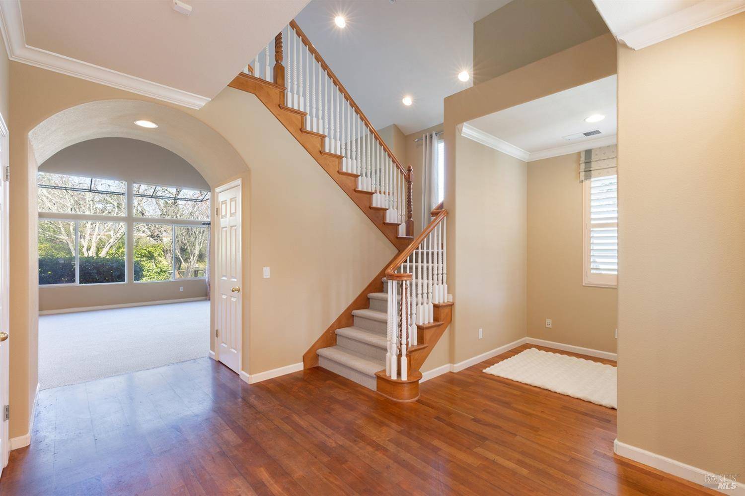 Cloverdale, CA 95425,310 Elbridge AVE
