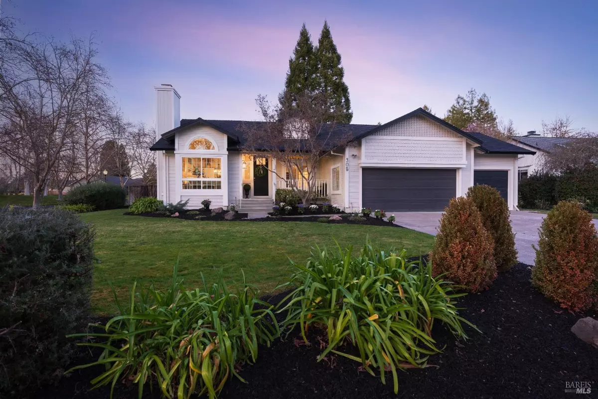 Windsor, CA 95492,305 Windflower CT