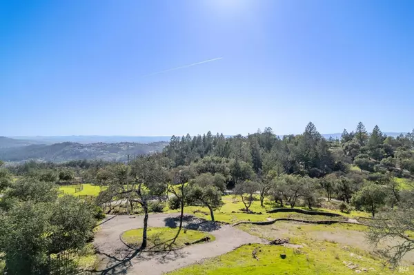 6677 Foothill Ranch RD, Santa Rosa, CA 95404