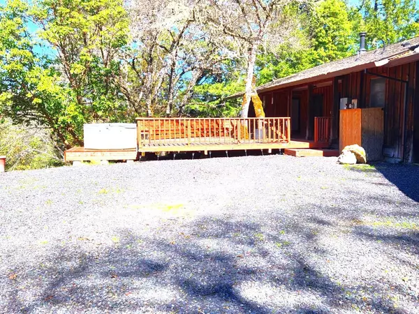 Willits, CA 95490,1201 Muir Mill RD