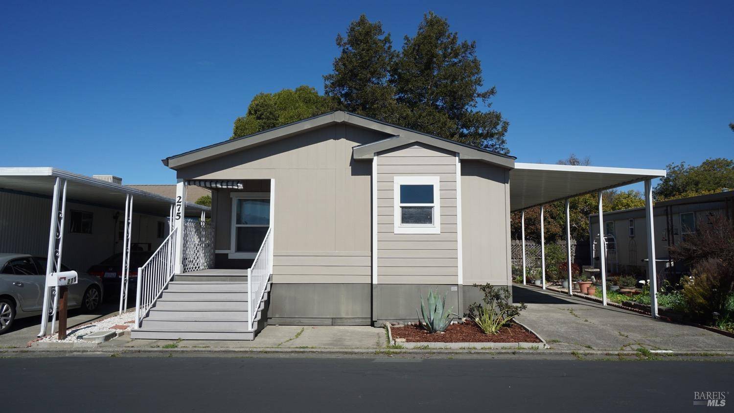 275 Ricardo AVE, Santa Rosa, CA 95407
