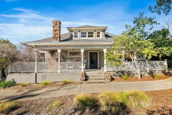 706 Healdsburg AVE, Healdsburg, CA 95448