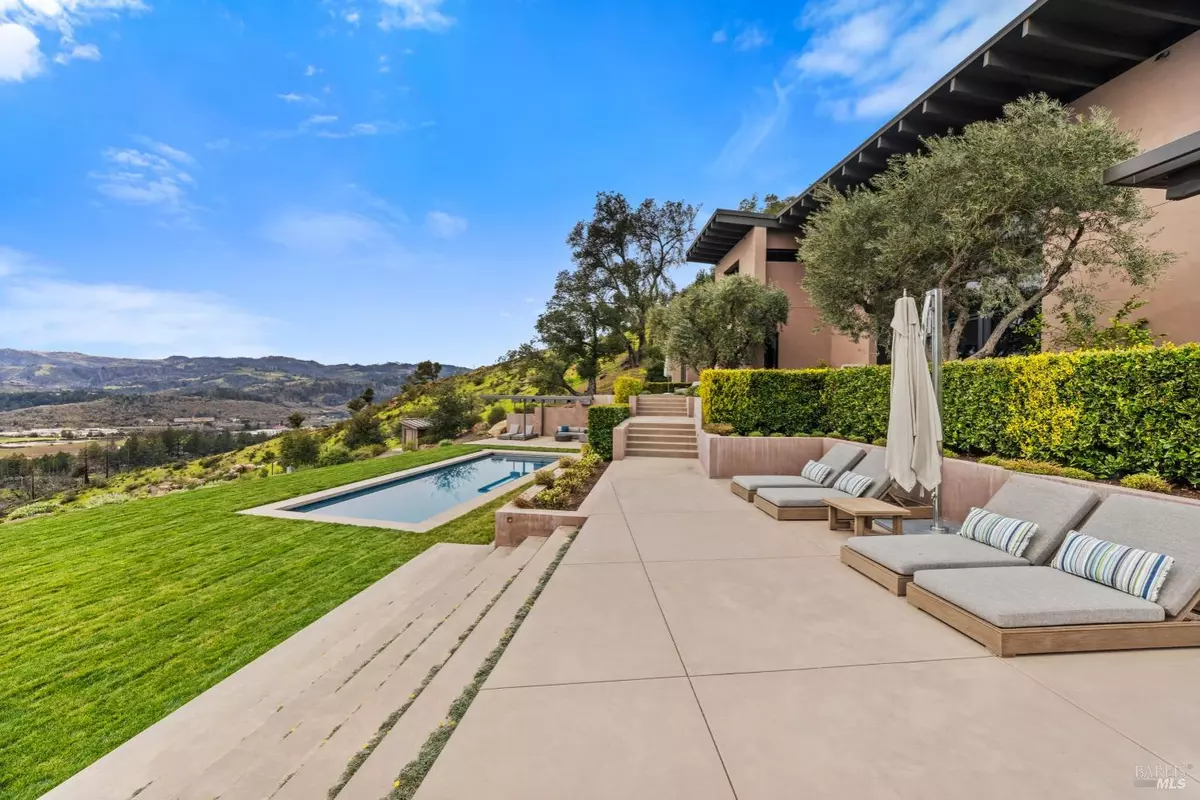 St. Helena, CA 94574,860 Meadowood LN