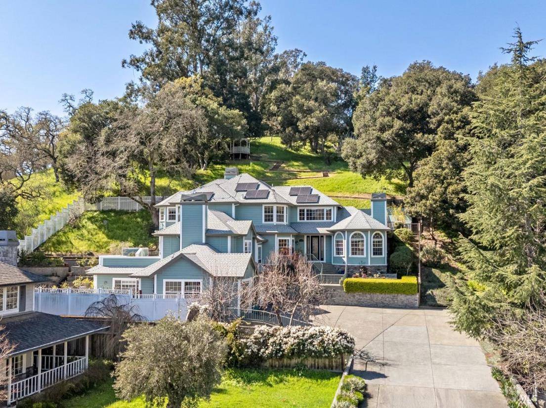 15 Kingswood DR, Petaluma, CA 94952