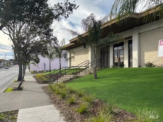 Petaluma, CA 94952,200 Washington ST