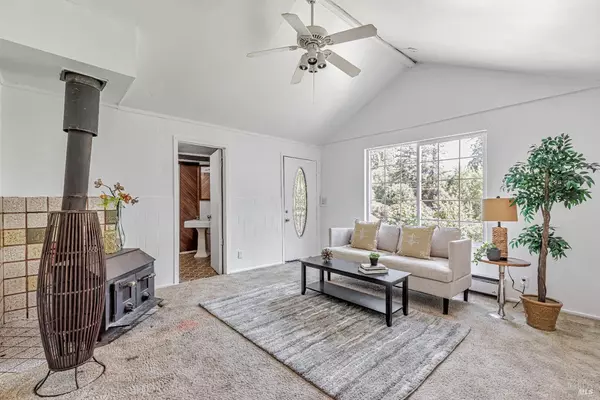 Forestville, CA 95436,9199 Rio Vista RD