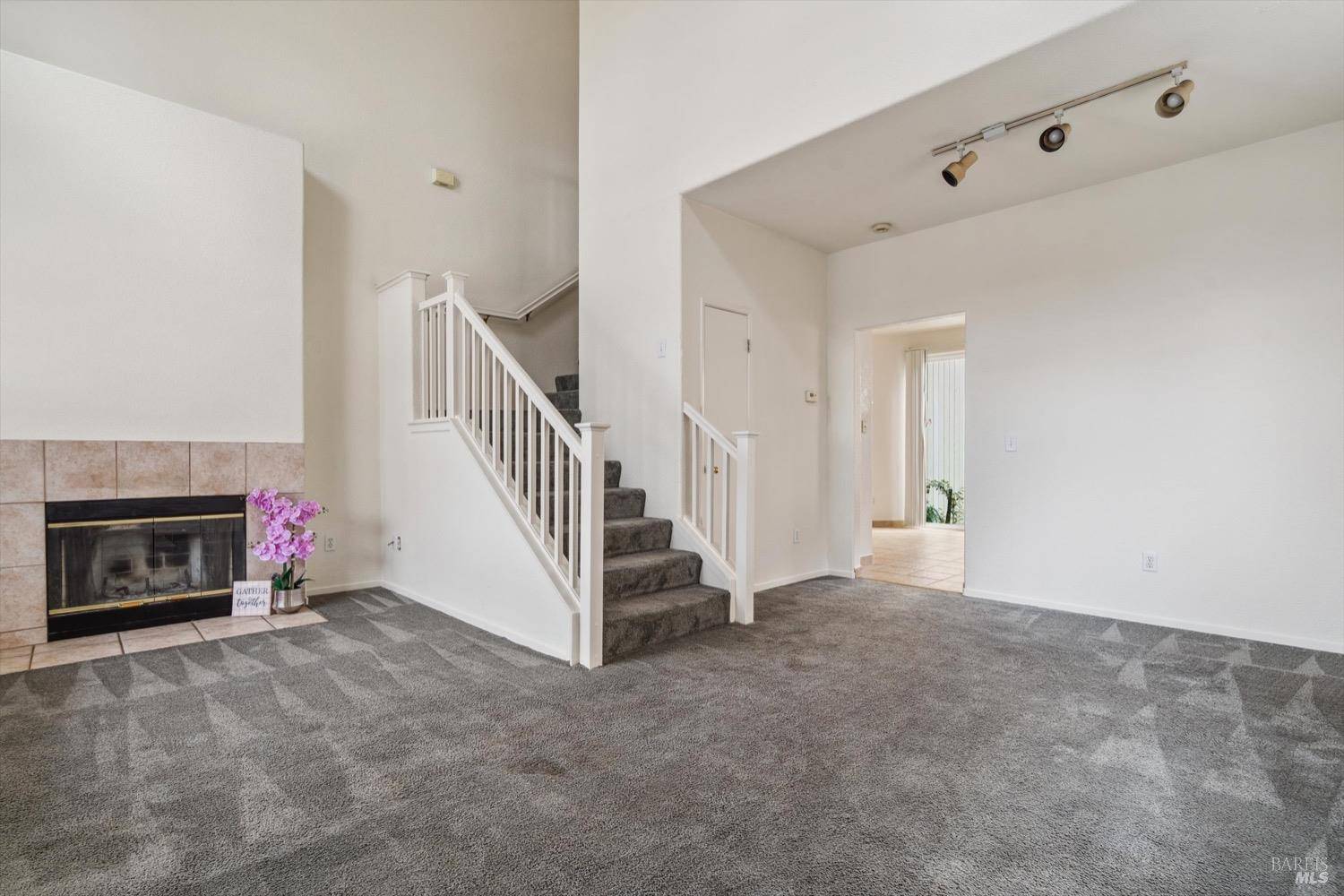 Santa Rosa, CA 95407,3280 Apricot LN
