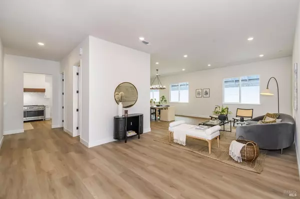 Santa Rosa, CA 95404,3755 Paxton PL