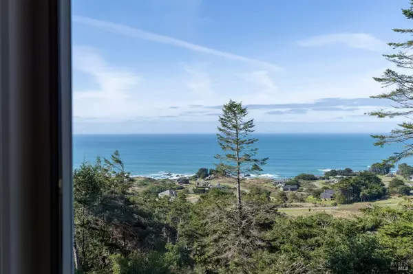 36991 Greencroft Close, The Sea Ranch, CA 95497