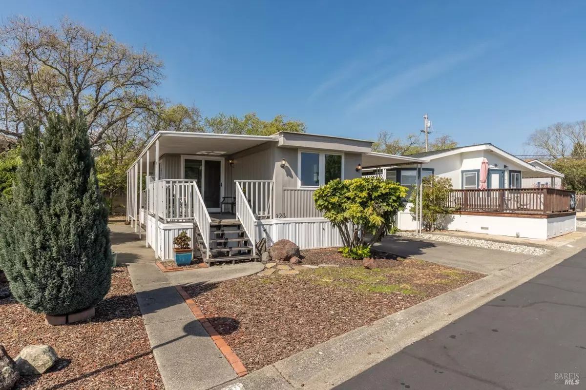 Yountville, CA 94599,123 Burgundy CIR