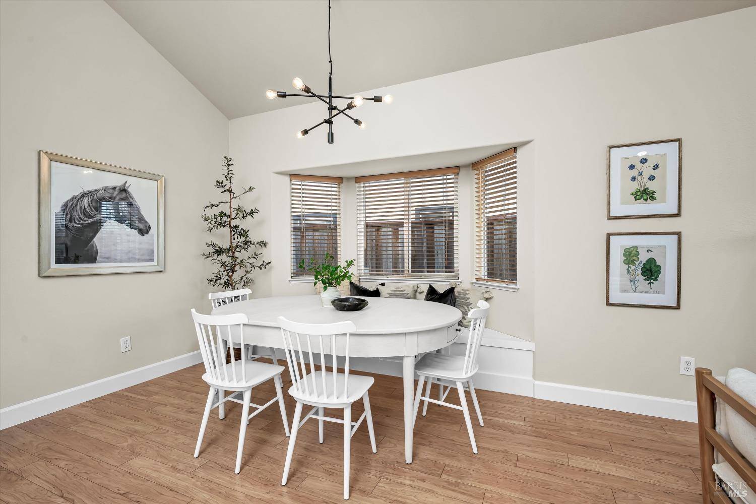 Sonoma, CA 95476,122 Clay ST