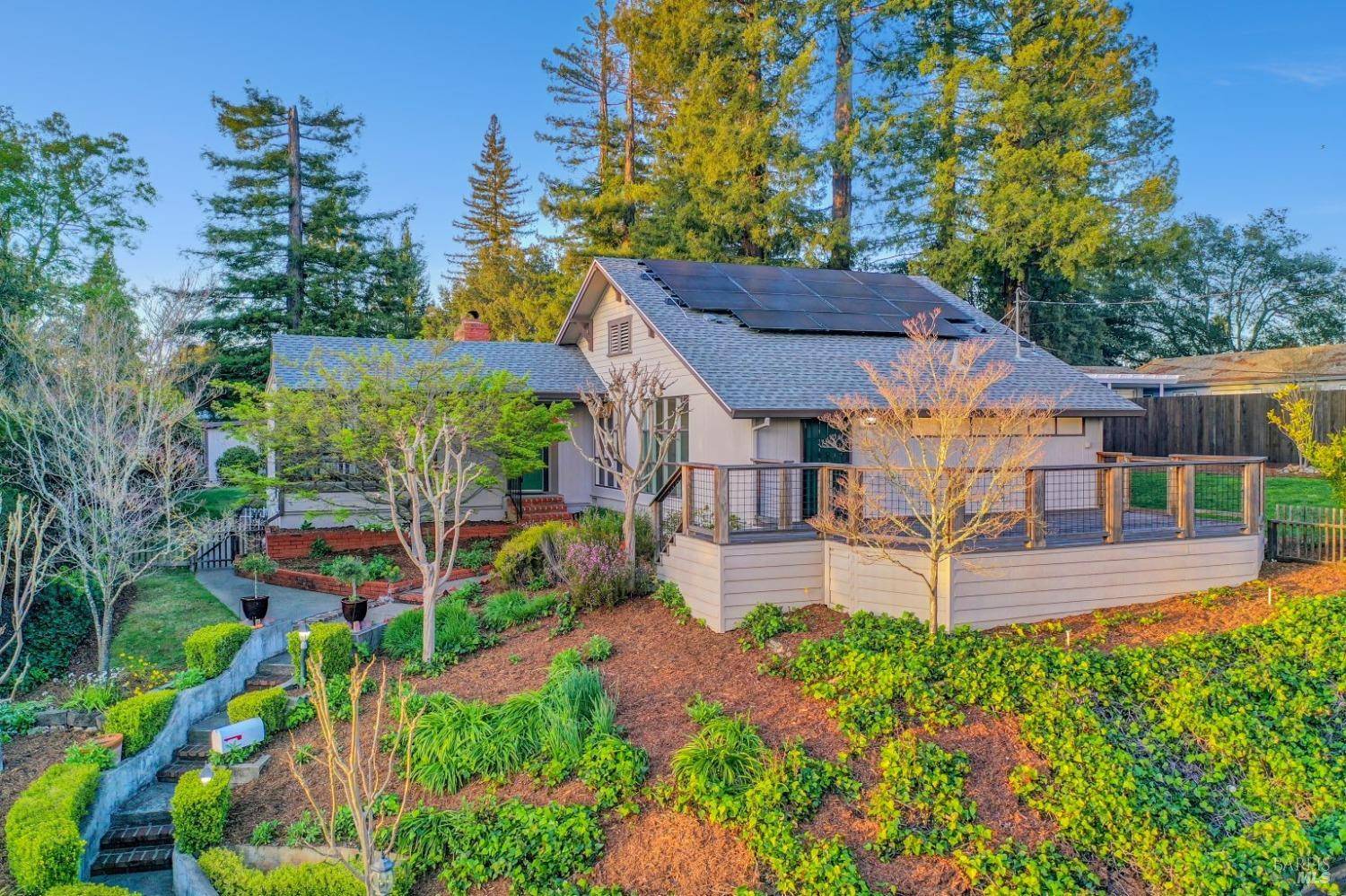 407 Sherman ST, Healdsburg, CA 95448
