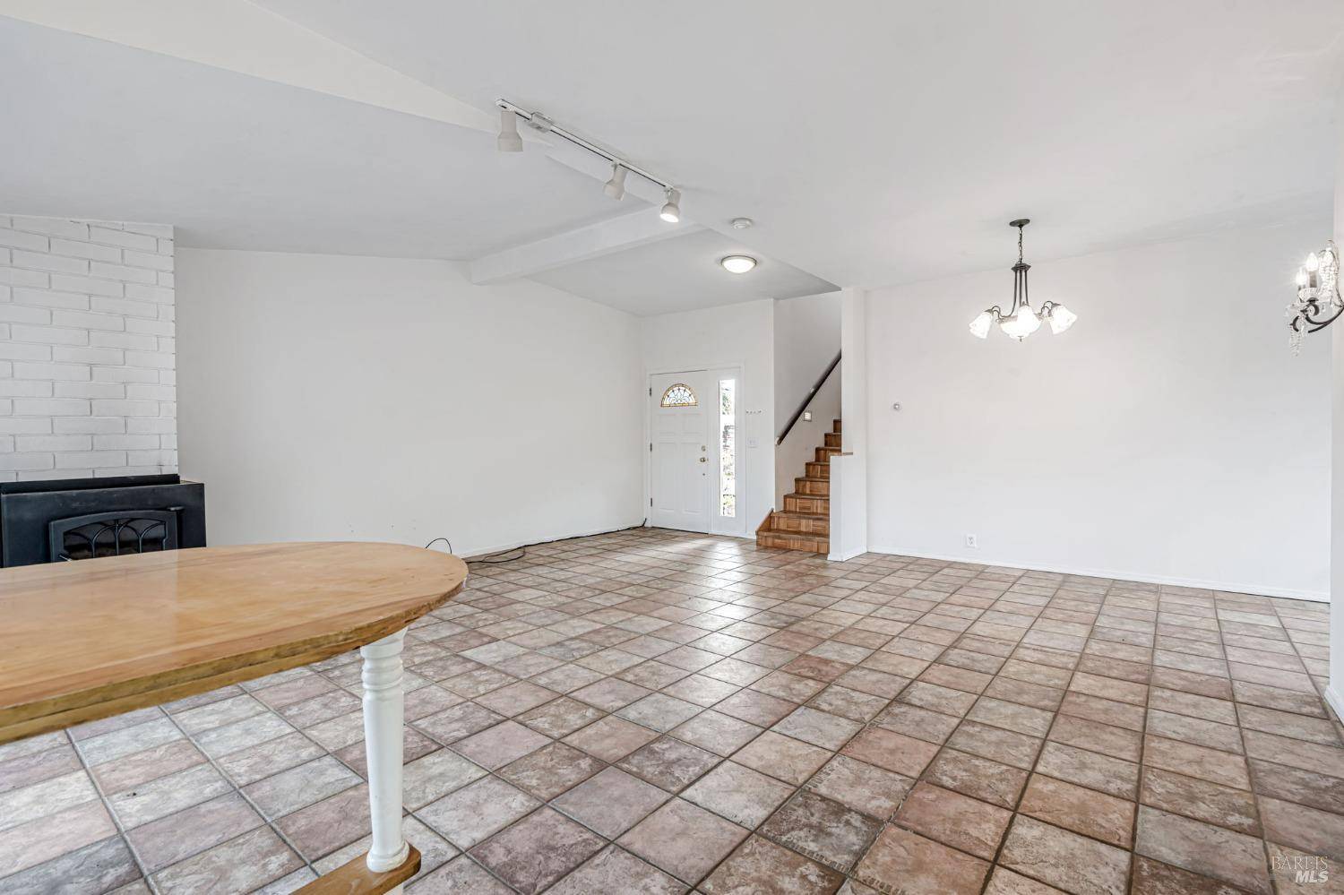 San Rafael, CA 94903,605 Rosal WAY