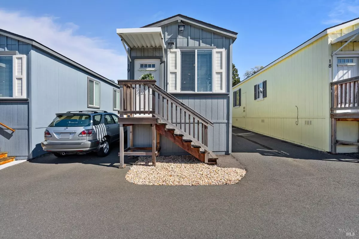 Vallejo, CA 94591,1161 Benicia RD 19