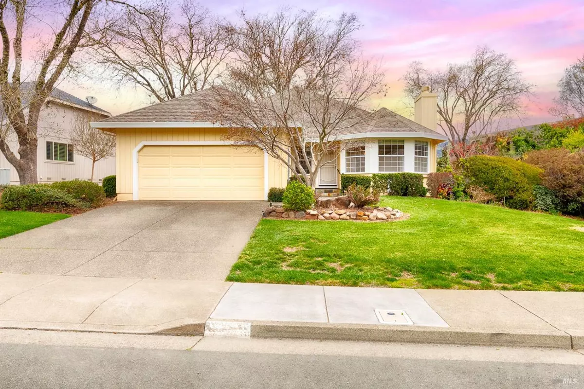 Santa Rosa, CA 95409,8151 Oakmont DR