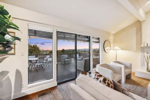 Sonoma, CA 95476,51 2nd ST E