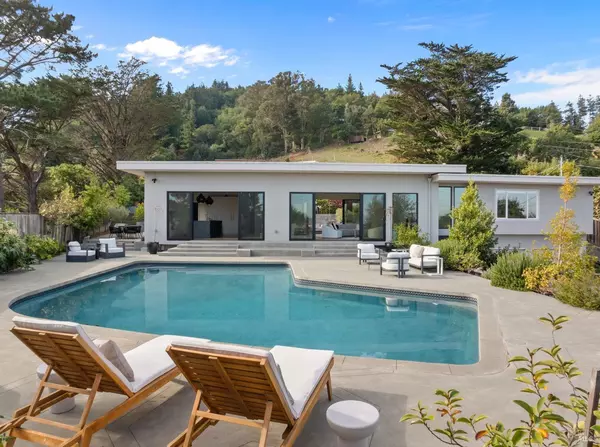 929 Meadowsweet DR, Corte Madera, CA 94925