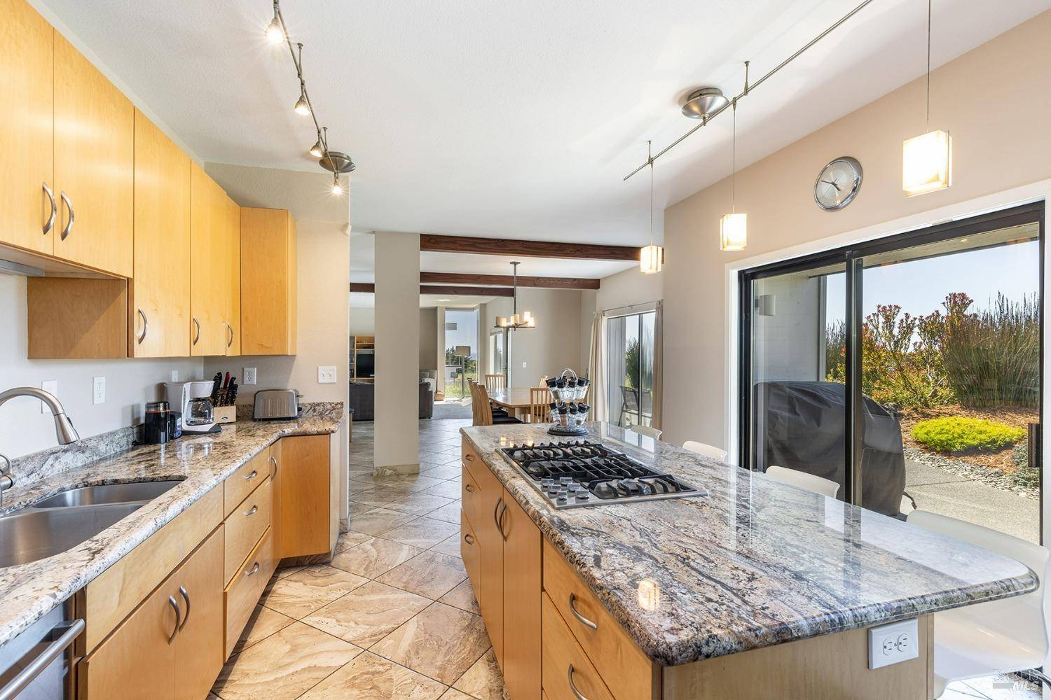 Bodega Bay, CA 94923,315 Mainsail DR