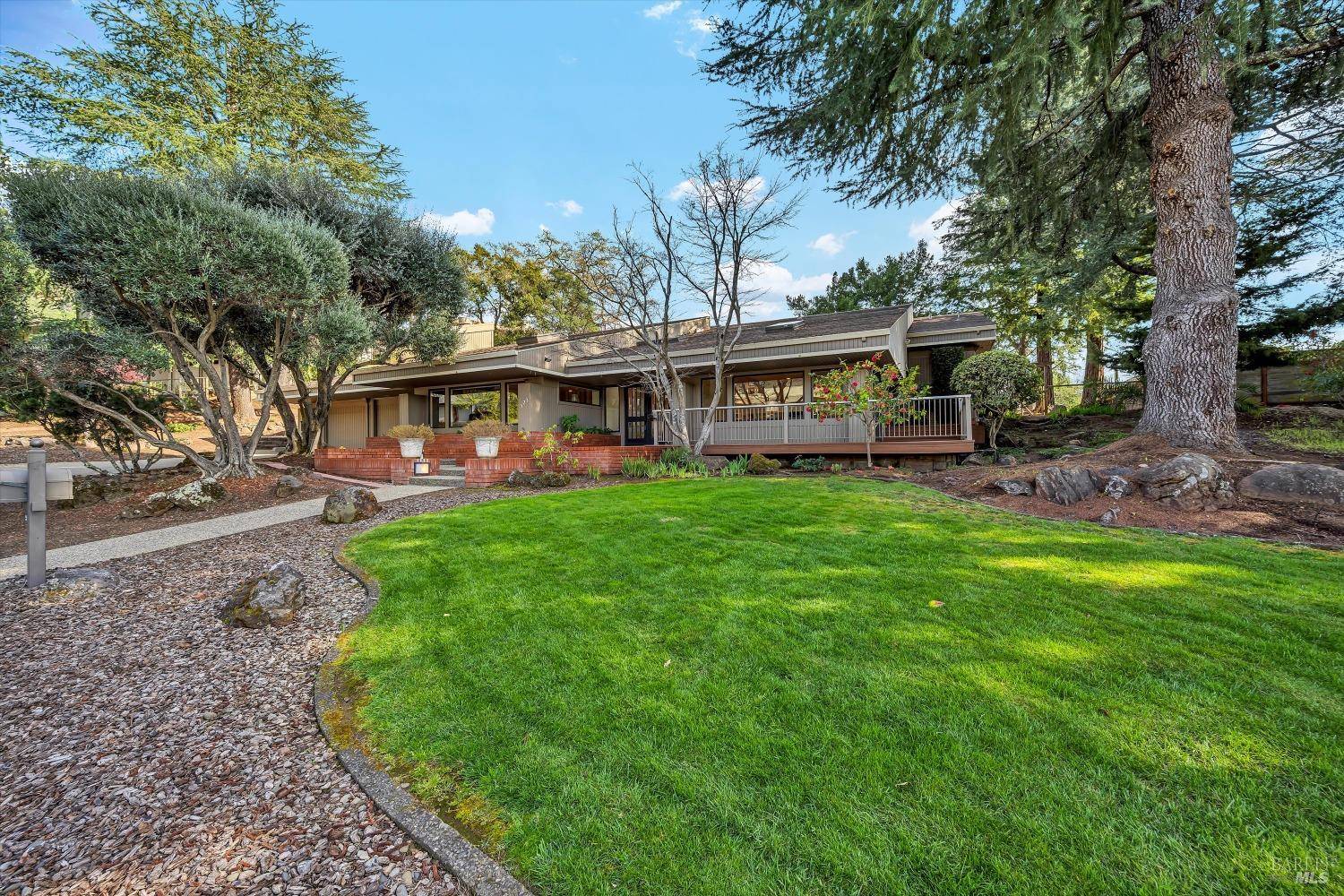 523 Westgate DR, Napa, CA 94558