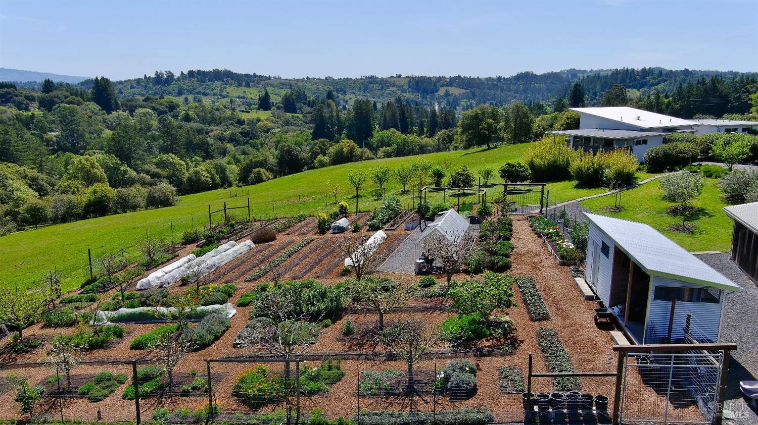 Sebastopol, CA 95472,505 Dusty LN