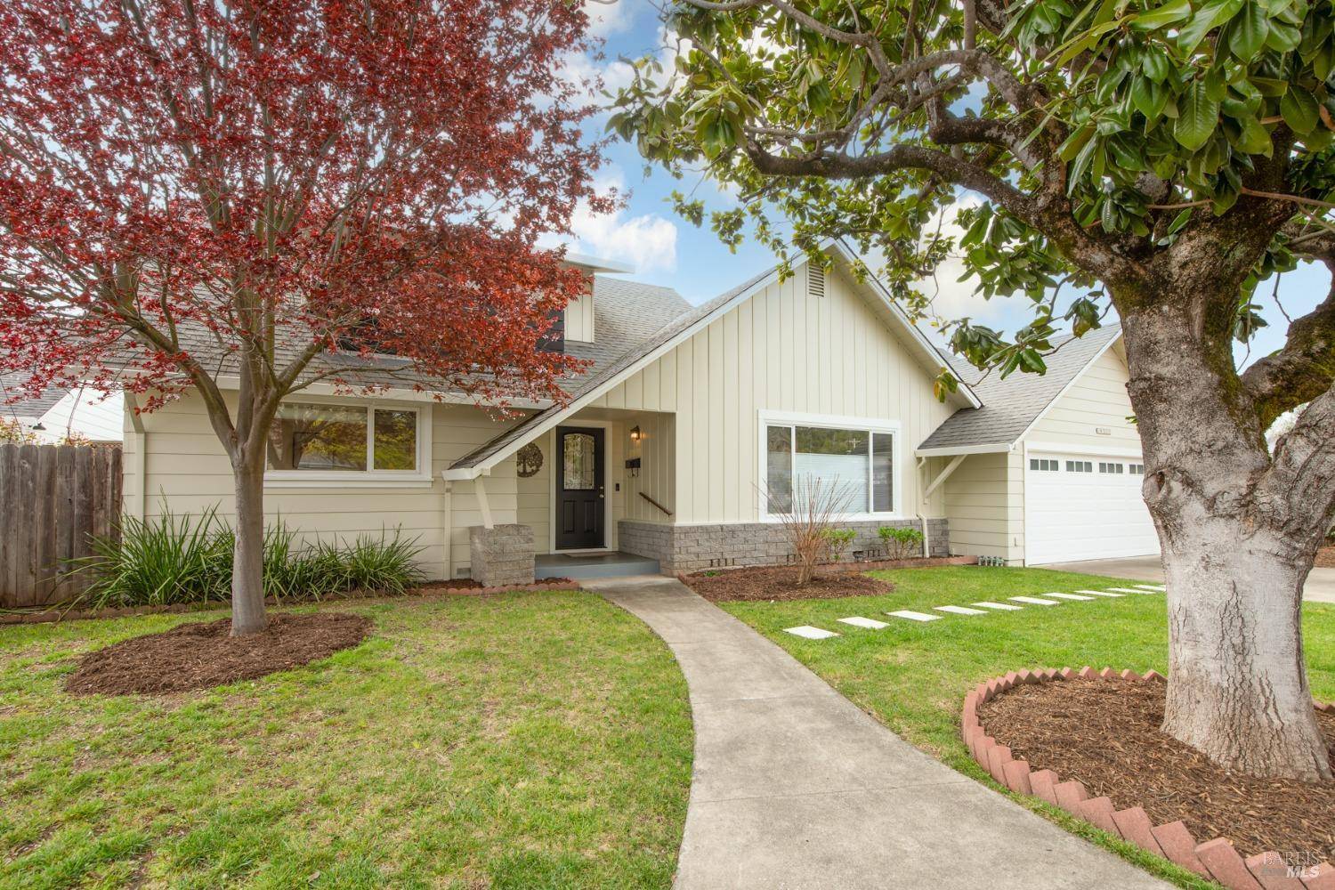 1930 Eleanor AVE, Santa Rosa, CA 95404