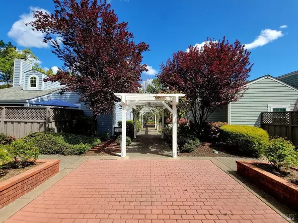 Yountville, CA 94599,6600 Yount ST 39