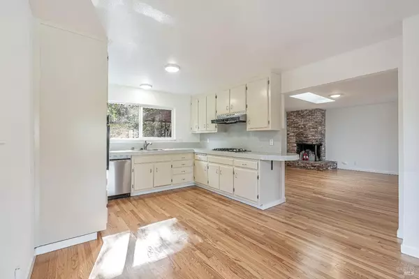 1419 Johnson ST, Novato, CA 94947