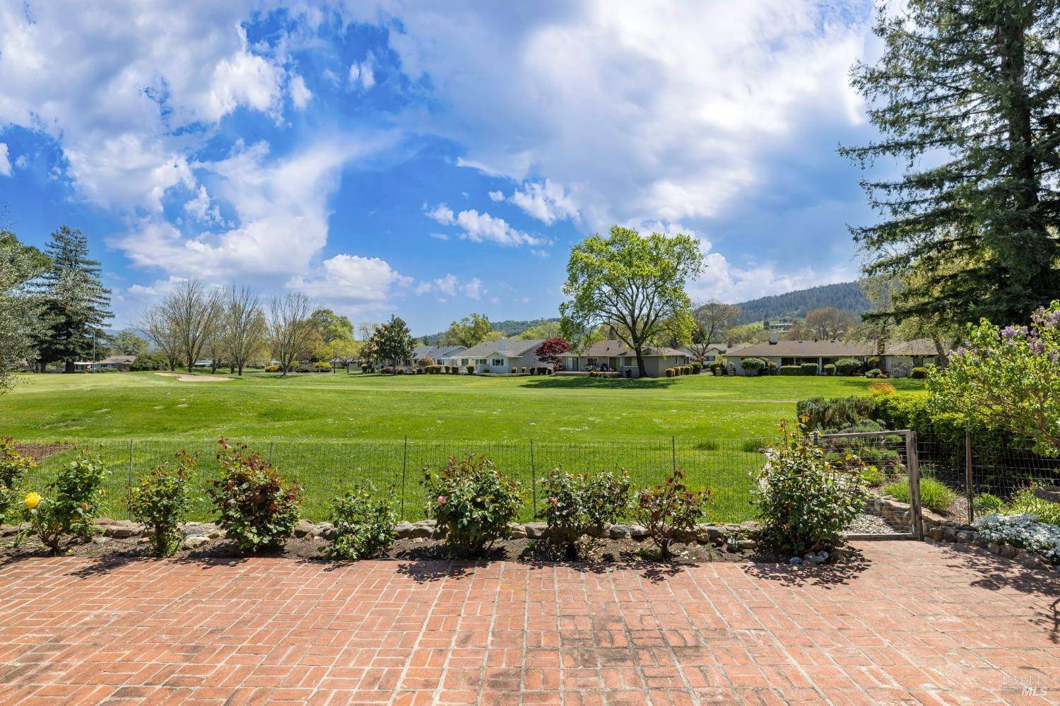 Santa Rosa, CA 95409,8923 Oakmont DR