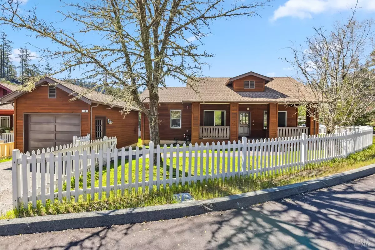 San Geronimo, CA 94963,19 Sage LN
