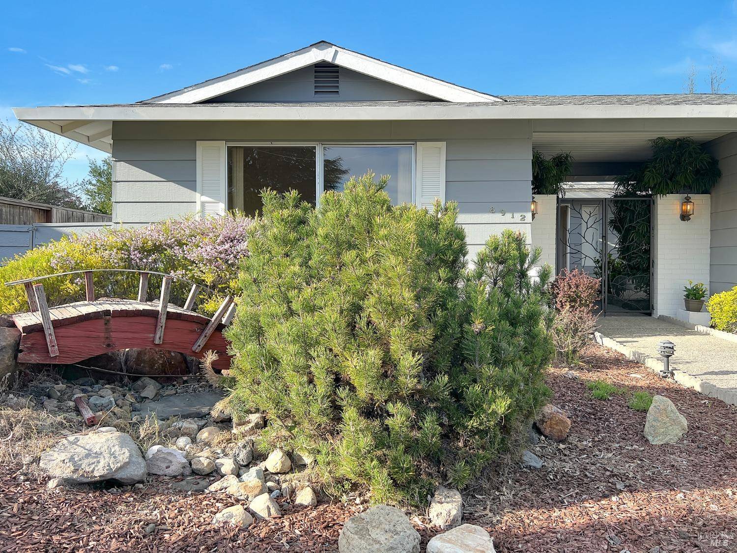 Santa Rosa, CA 95409,8912 Oakmont DR