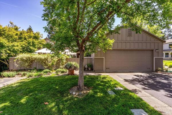 701 Amherst CIR, Sonoma, CA 95476