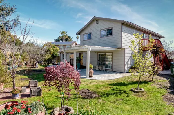 Petaluma, CA 94954,840 Sprucewood CT