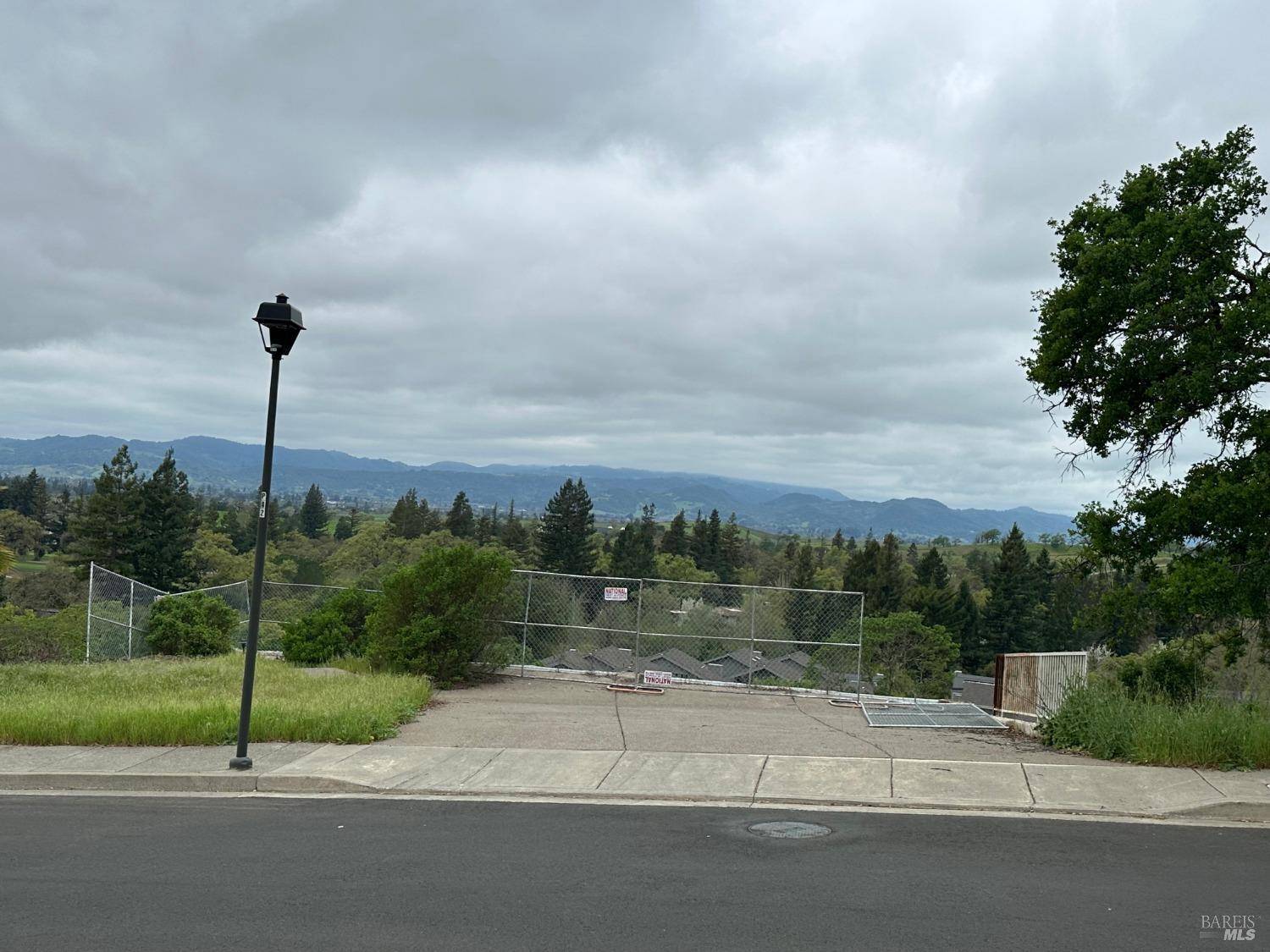 Napa, CA 94558,1167 Castle Oaks DR