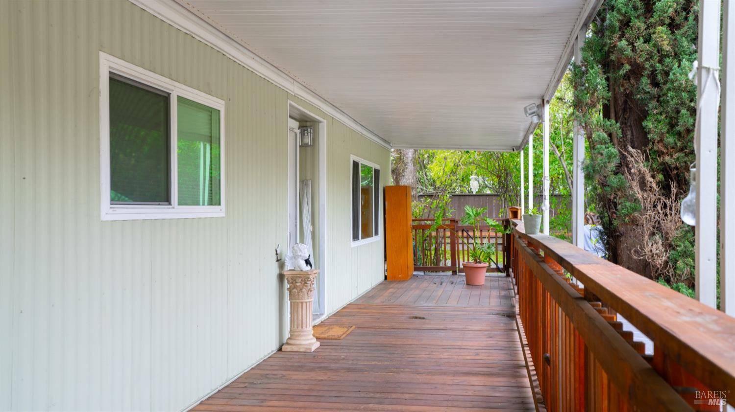 Novato, CA 94949,3 Oceano PL