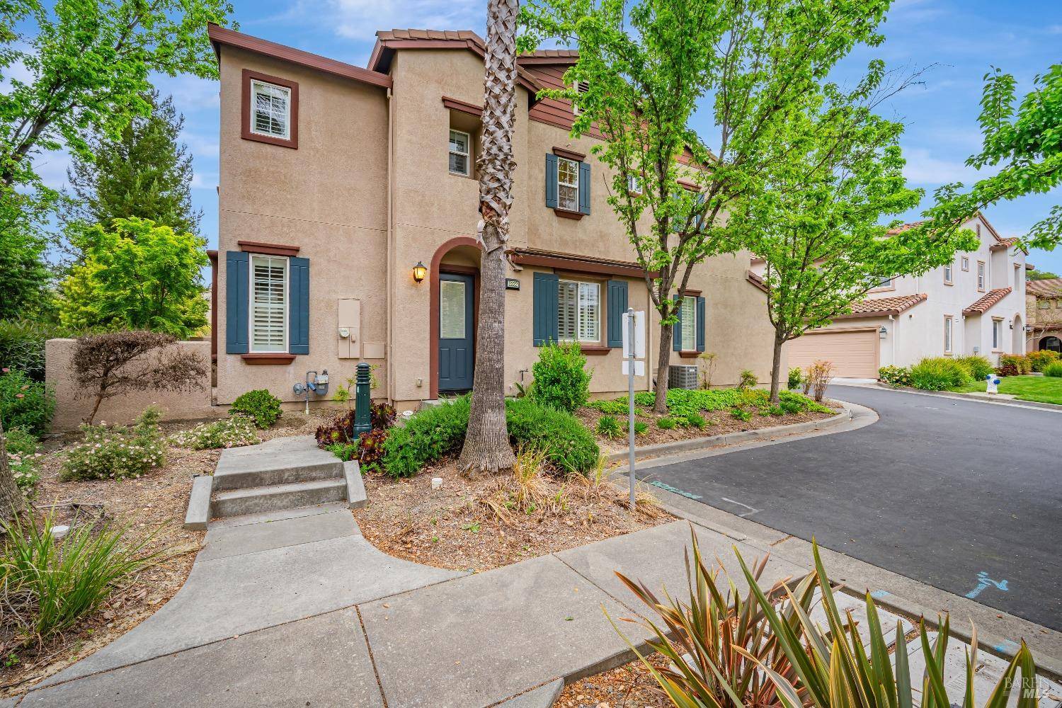2222 Bell Flower LN, Santa Rosa, CA 95404