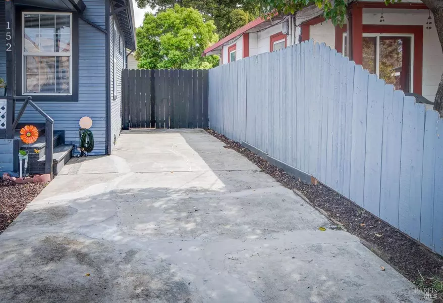 152 12th ST, Vallejo, CA 94590