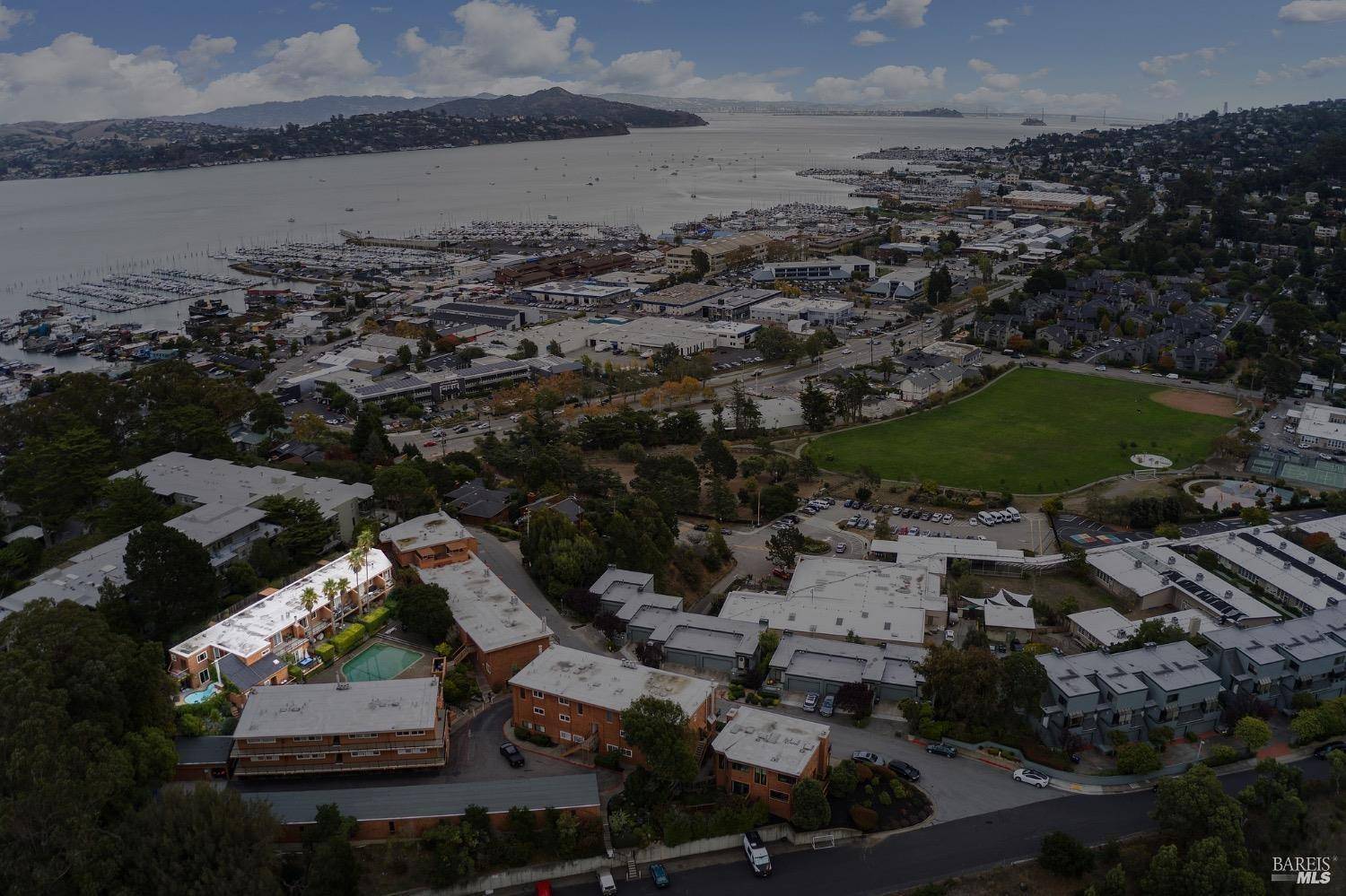 Sausalito, CA 94965,118 Stanford WAY
