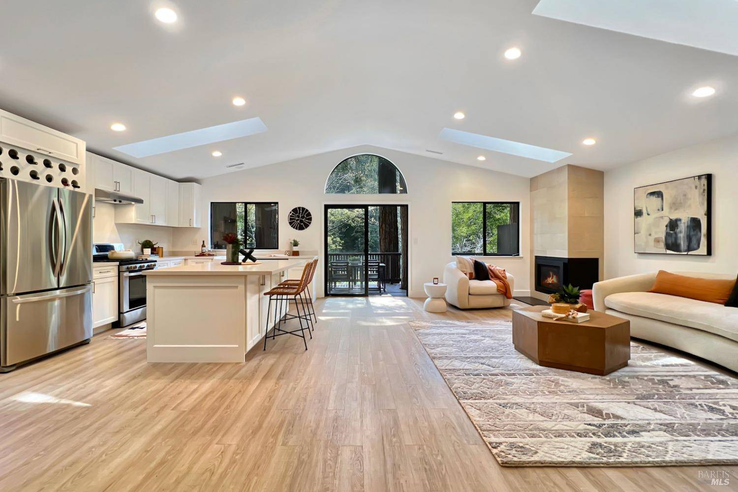 17354 Riverside DR, Guerneville, CA 95446