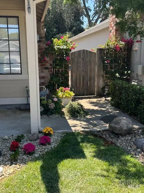 Vacaville, CA 95688,530 Eldridge AVE