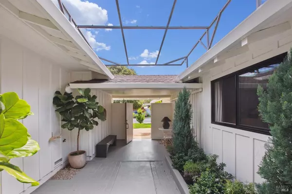 610 Calle De La Mesa, Novato, CA 94949