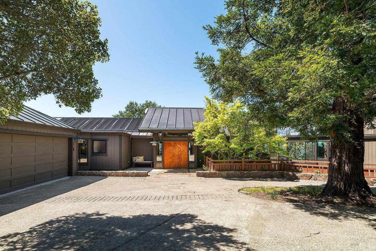 1100 Bayhills DR, San Rafael, CA 94903