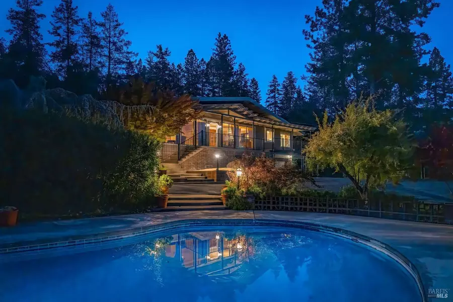 595 Sunset DR, Angwin, CA 94508