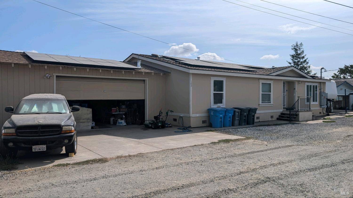 105 Church LN, Cloverdale, CA 95425