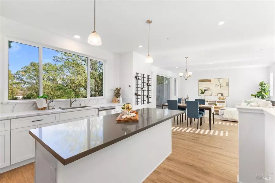 2024 Elson WAY, Santa Rosa, CA 95403