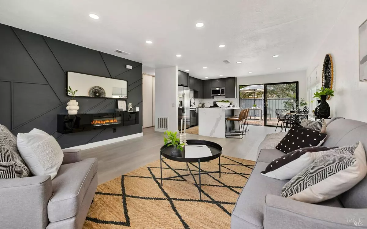 Cotati, CA 94931,8401 Lakewood AVE