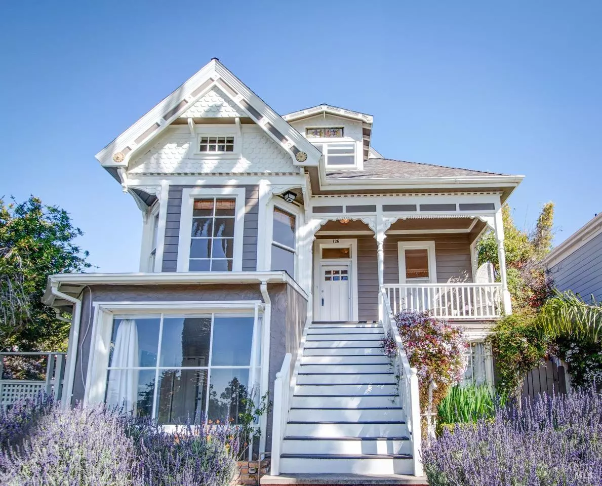 Vallejo, CA 94590,126 Florida ST