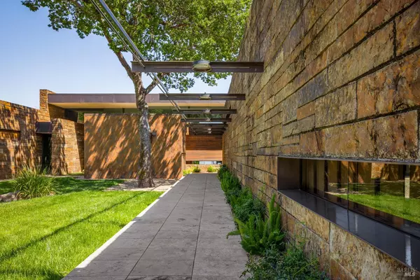 Sonoma, CA 95476,3050 High Grove LN