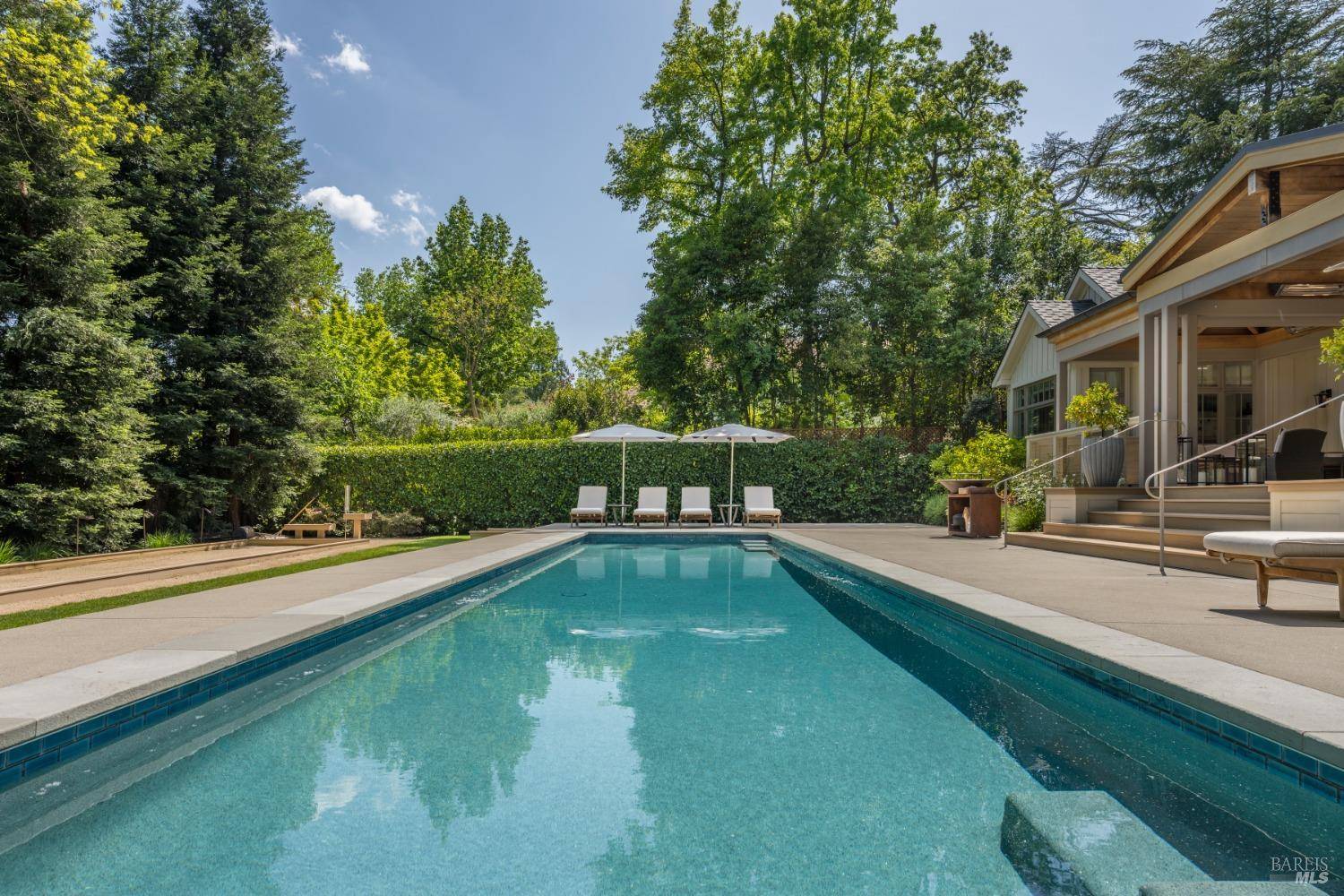 1711 Spring ST, St. Helena, CA 94574