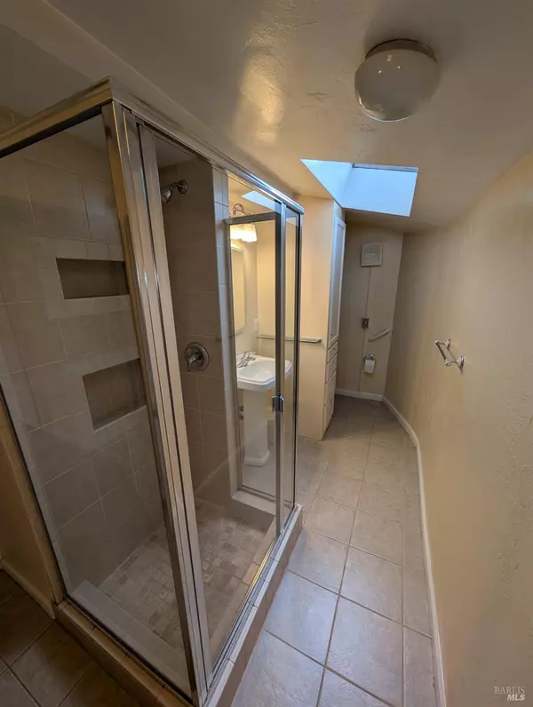 Sonoma, CA 95476,222 W Spain ST #226