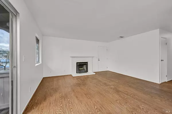 Sonoma, CA 95476,797 W Spain ST